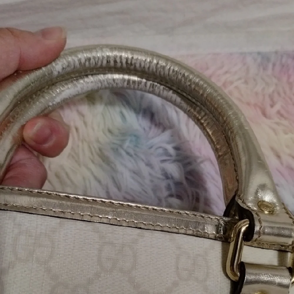 Auth Gucci GG Supreme Joy PVC Leather Metallic Silver & White Tote/Handbag - Picture 15 of 16